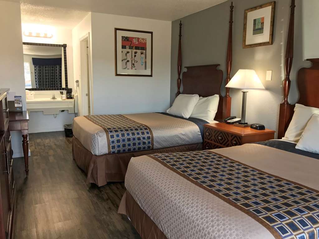 Americas Best Value Inn & Suites Russellville Quarto foto