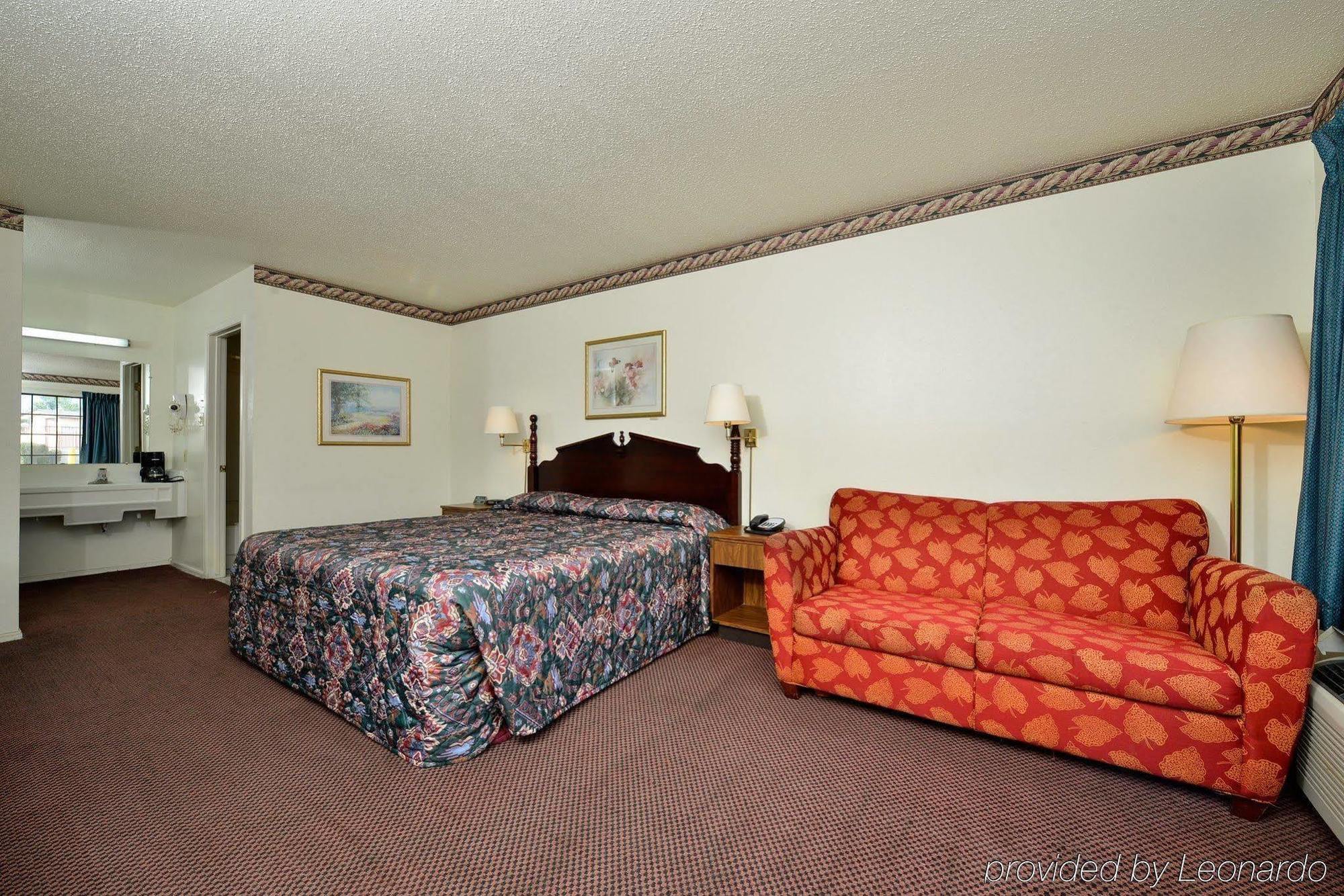 Americas Best Value Inn & Suites Russellville Exterior foto